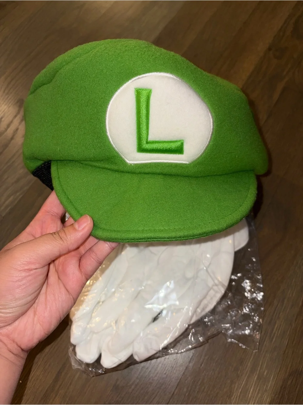 Super Mario Luigi Costume Accessory Kit Hat Gloves Mustache Nintendo NWT